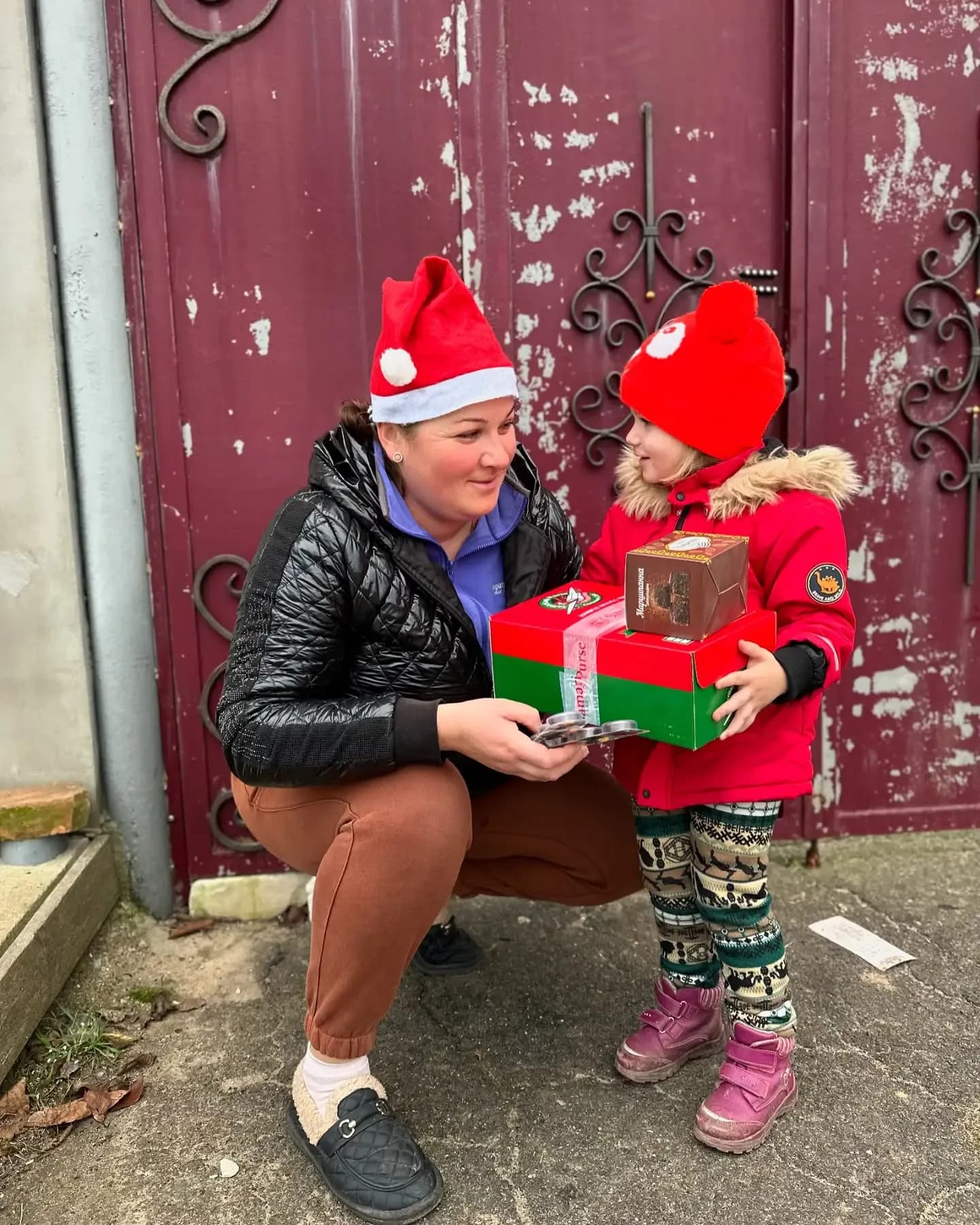 iHELP. Новогодні привітання для дітей Херсонщини